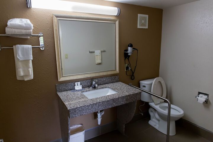 Bathroom sink