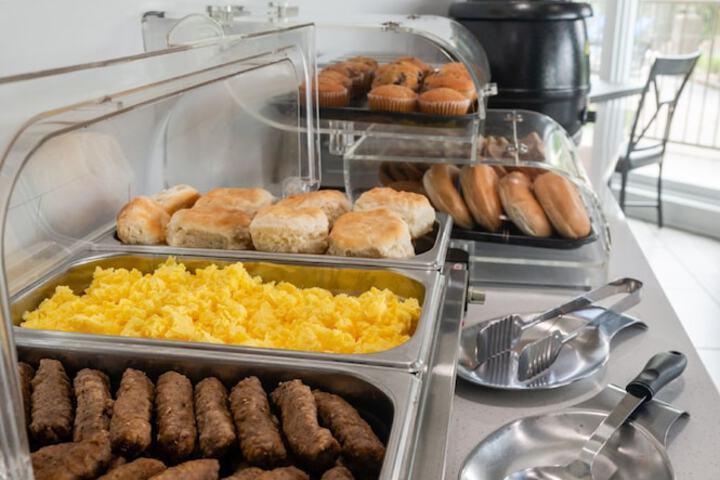 Breakfast buffet