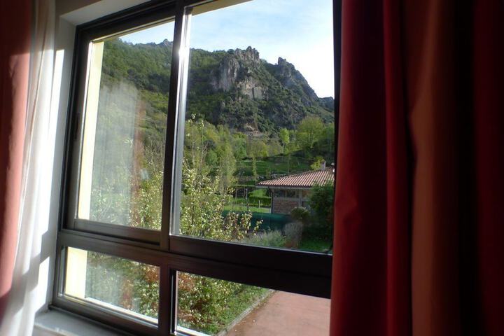 Room 16 of 20