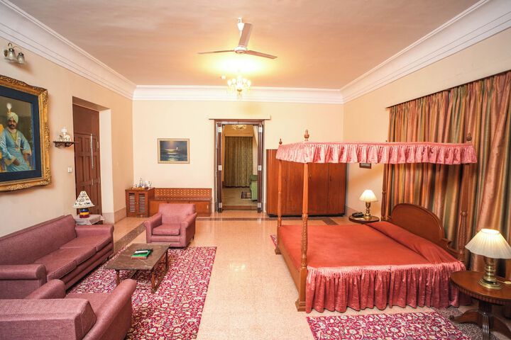 Room 46 of 135