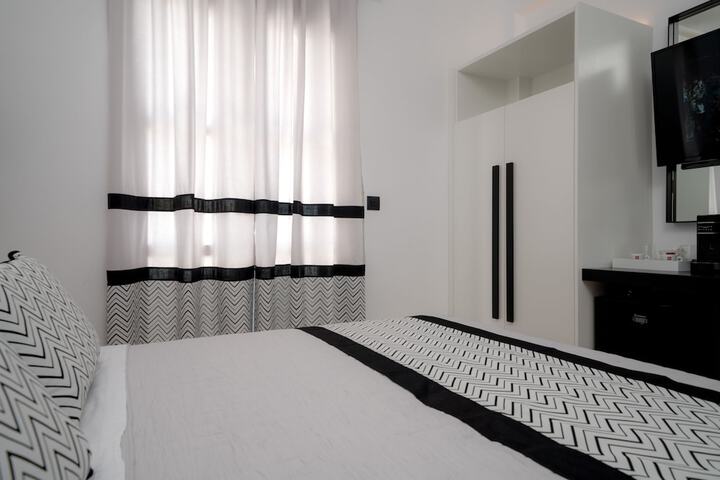 Room 17 of 29