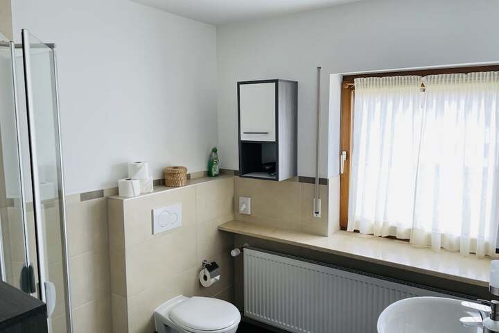 Room 65 of 79