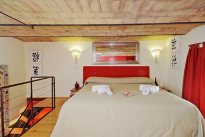 Room 21 of 29