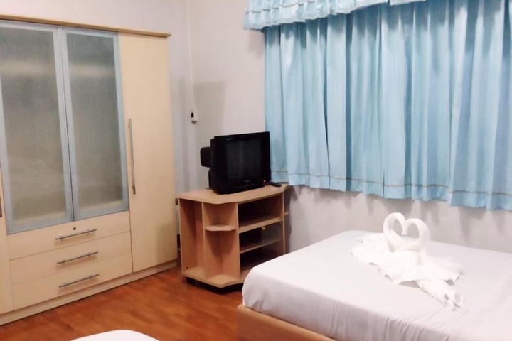 Room 26 of 43