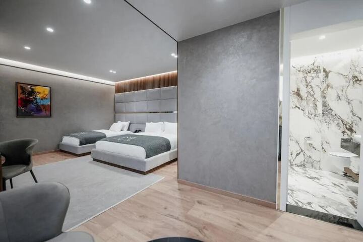 Room 8 of 52