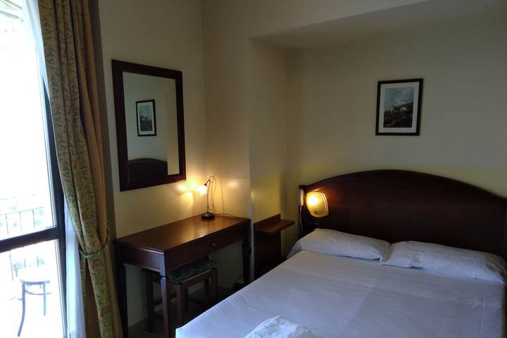 Room 7 of 29