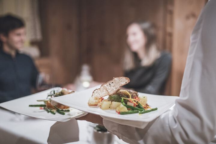 Dining 54 of 67