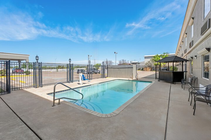 Pool 37 of 46