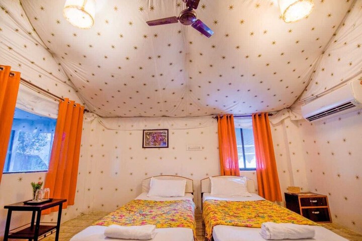 Room 11 of 66