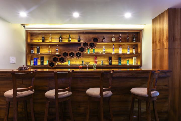 Lounge 50 of 67
