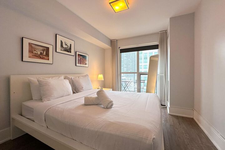 Room 2 of 132