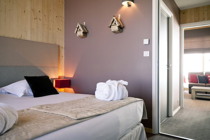 Room 3 of 80