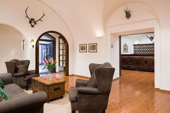 Guest Lobby