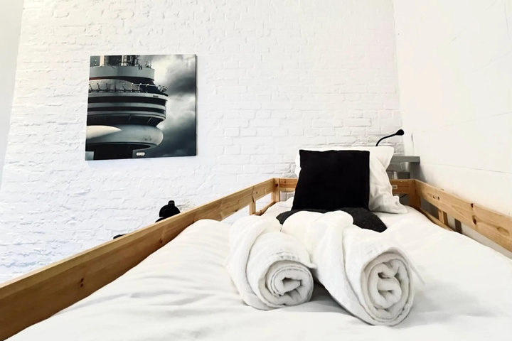 Room 3 of 15