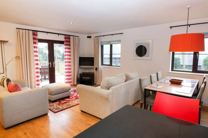 Room 3 of 13