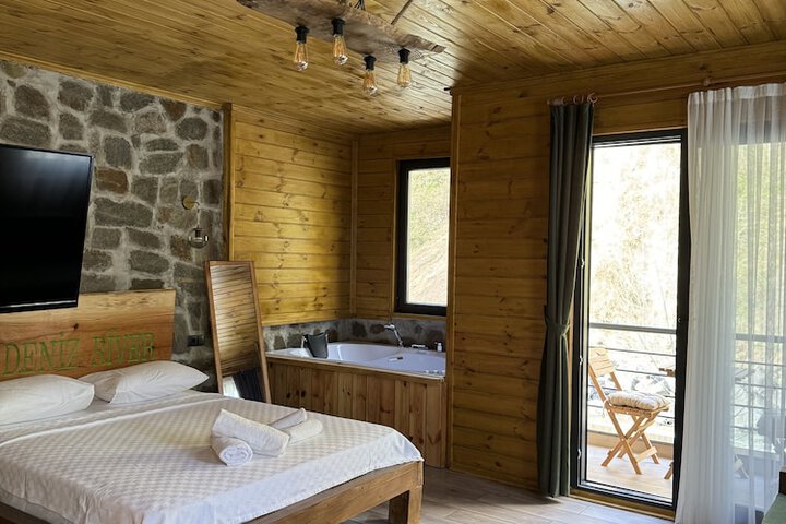 Room 5 of 21