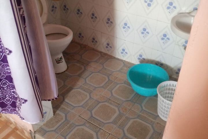 Room 8 of 12