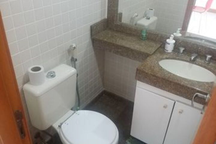 Room 2 of 24