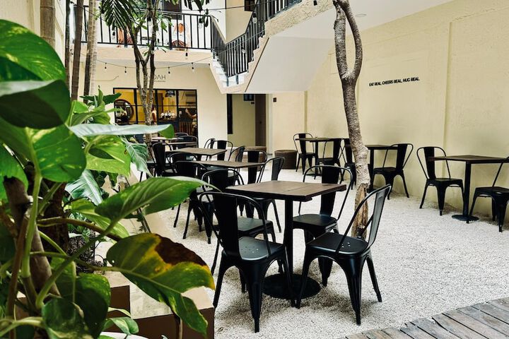 Hotel Interior 5 of 117