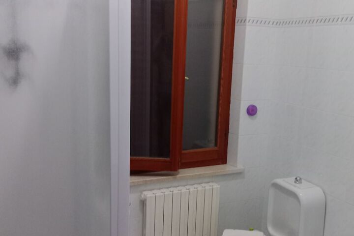 Room 13 of 37