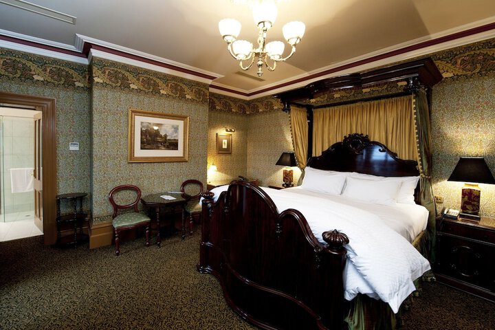 Room 7 of 70