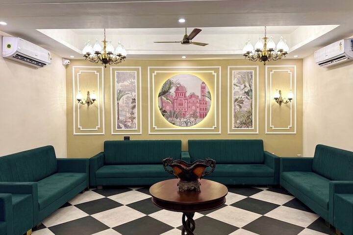 Hotel Interior 8 of 97