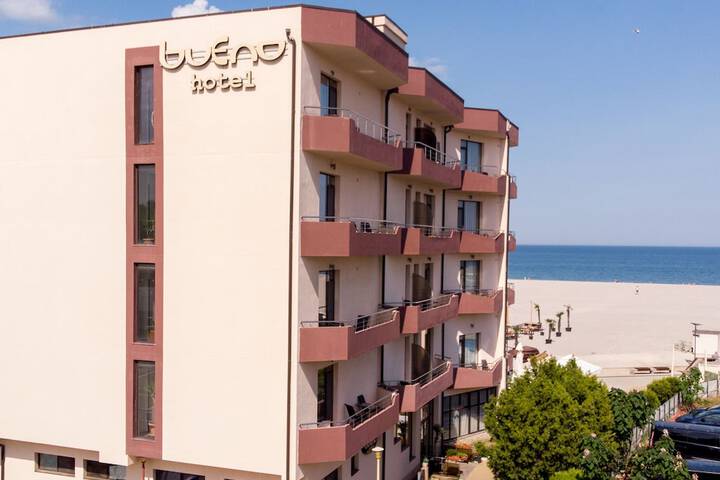 Hotel Bueno