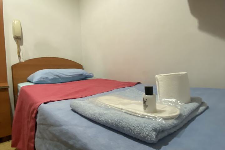 Room 9 of 62