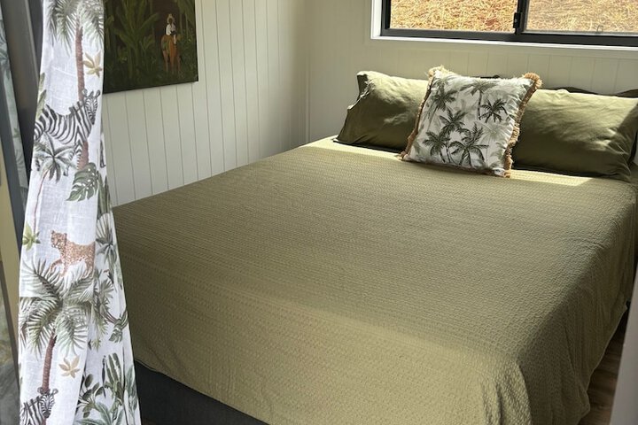Room 2 of 17