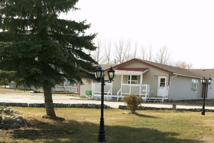 Property Grounds 38 of 49
