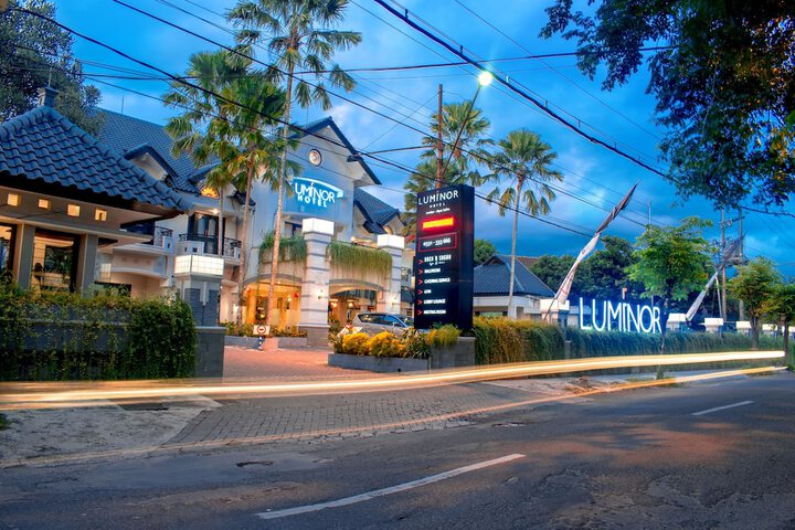 Photo of Luminor Hotel Jember by WH