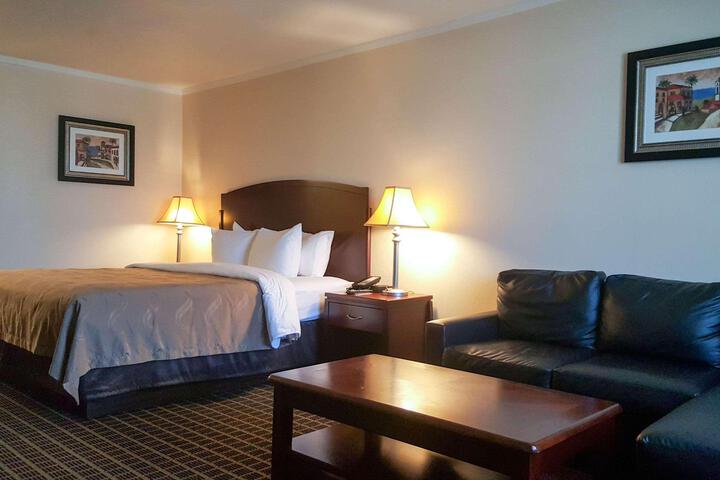 1 King Bed (1 of 8)