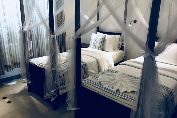Room 14 of 31