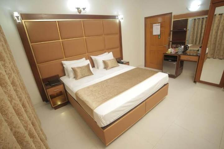 Room 7 of 20