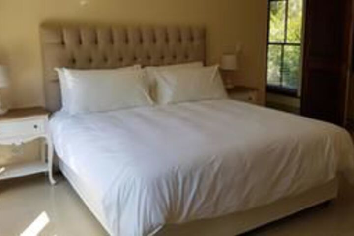 Room 10 of 27