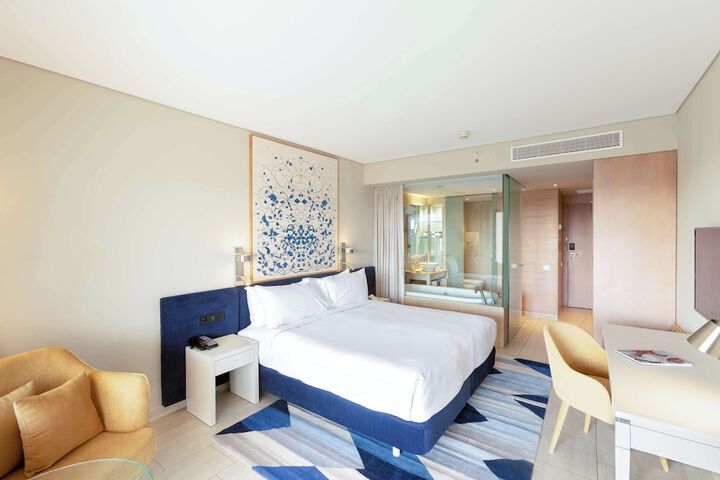 Room 32 of 152