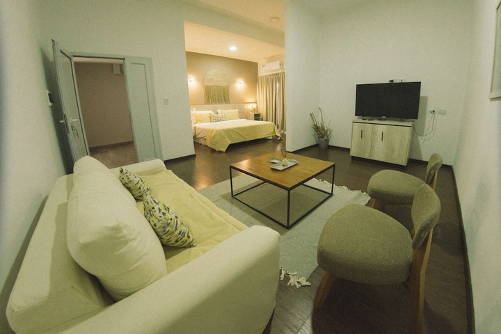 Room 4 of 21