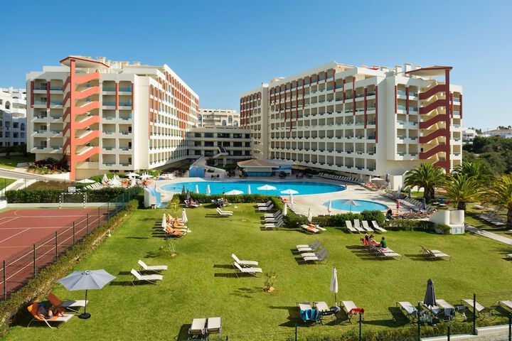 Hotel with Pool