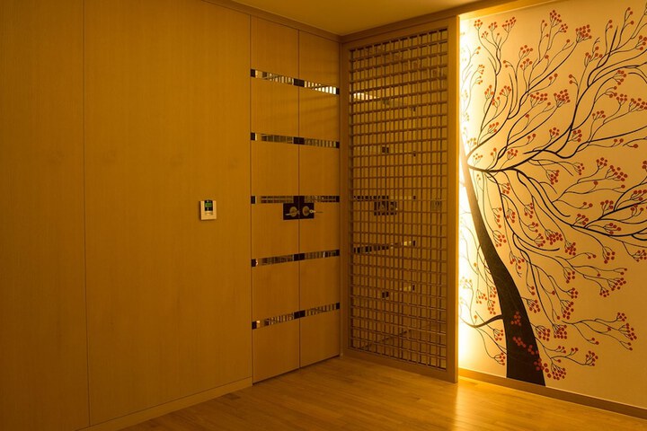 Room 4 of 140
