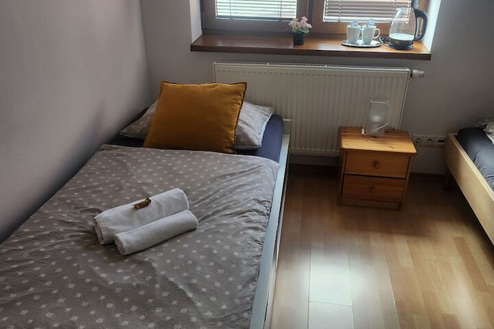 Room 7 of 25