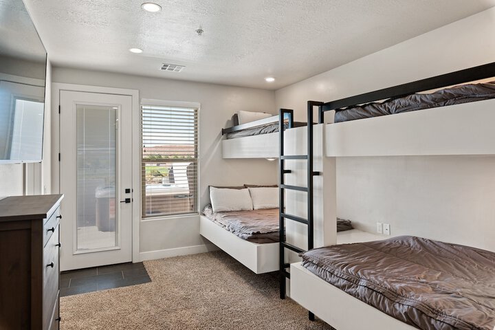 Room 9 of 54