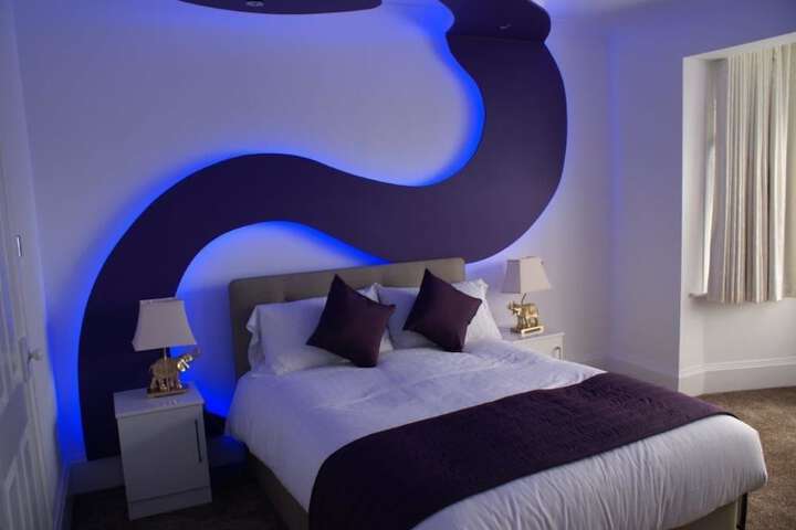 Room 12 of 73