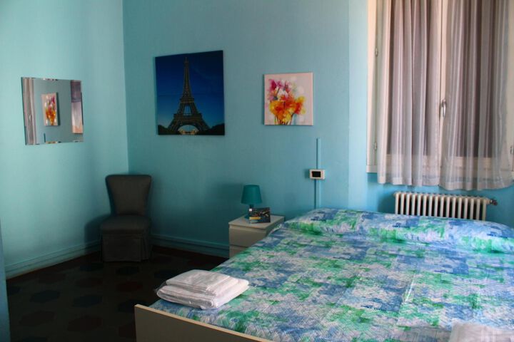 Room 41 of 107