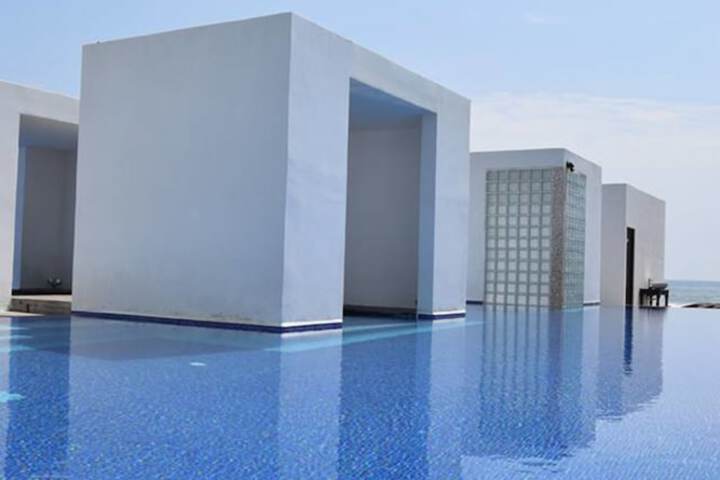Pool 49 of 69
