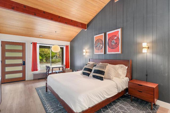 Cave Springs Resort in Dunsmuir, CA