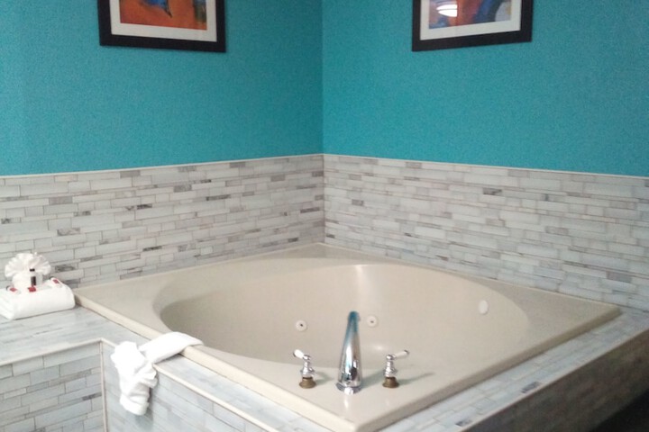 Jetted tub