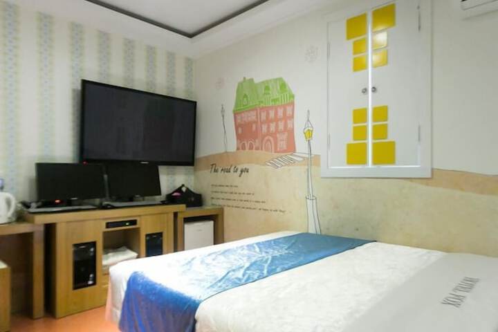 Room 21 of 42
