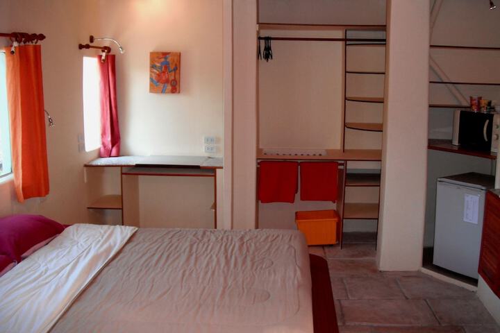 Room 5 of 68