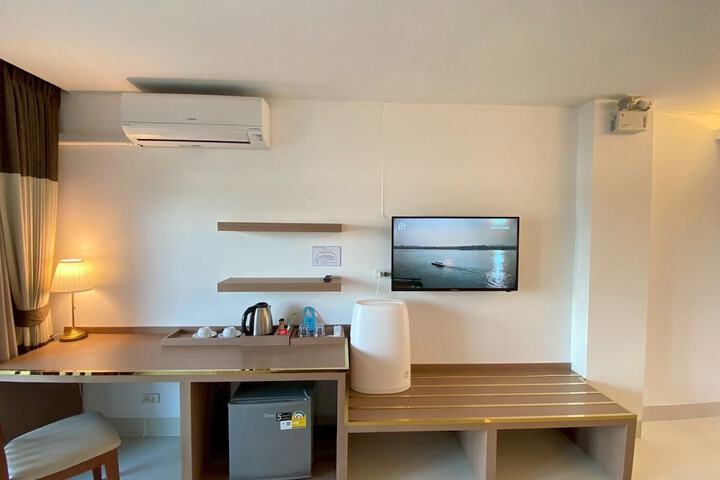 Room 19 of 54