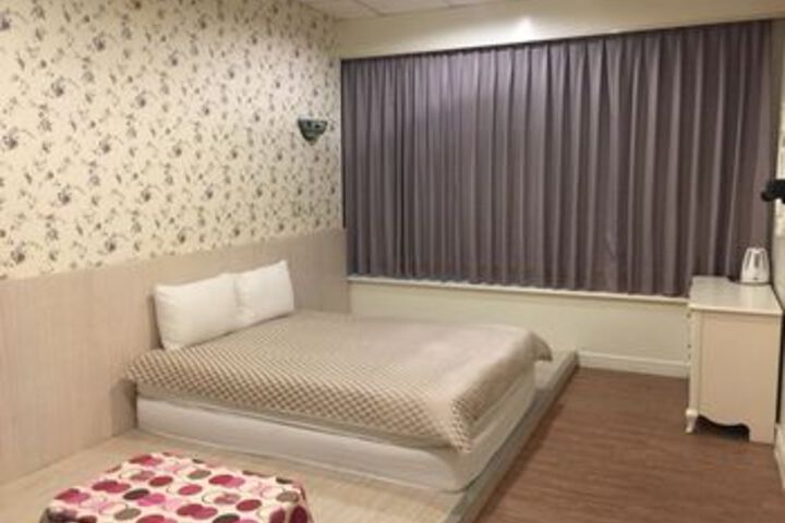 Room 43 of 73